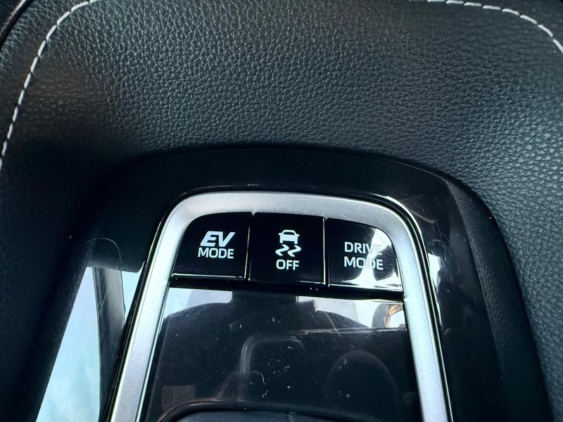 2021 Toyota Corolla ZR Hybrid Auto Photo 18