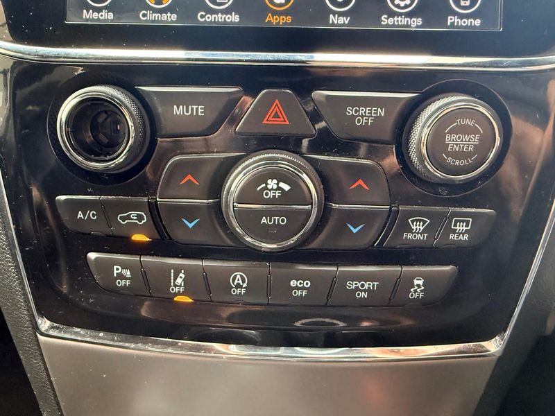 2020 Jeep Grand Cherokee Night Eagle Auto 4x4 MY20 Photo 17